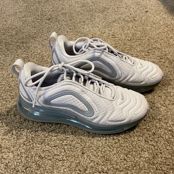 White Nike Air Max 720 - Picture 2 of 6